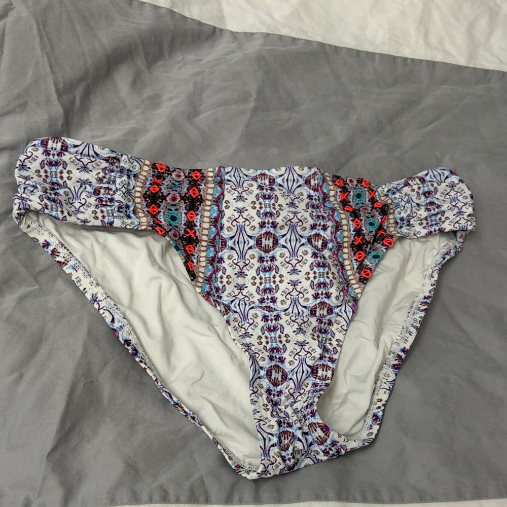 La Blanca Sorrento Halter Bikini Set - Picture 7 of 8